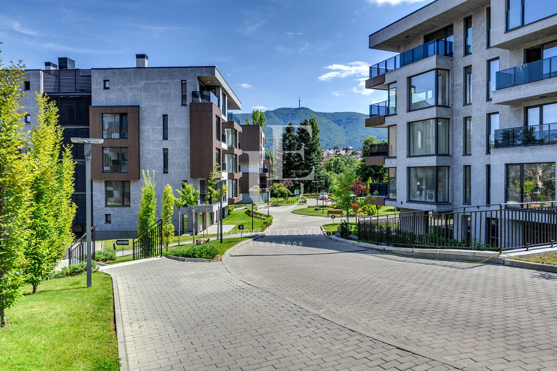 A beautiful family apartment in a gated complex, Gorna Banya district