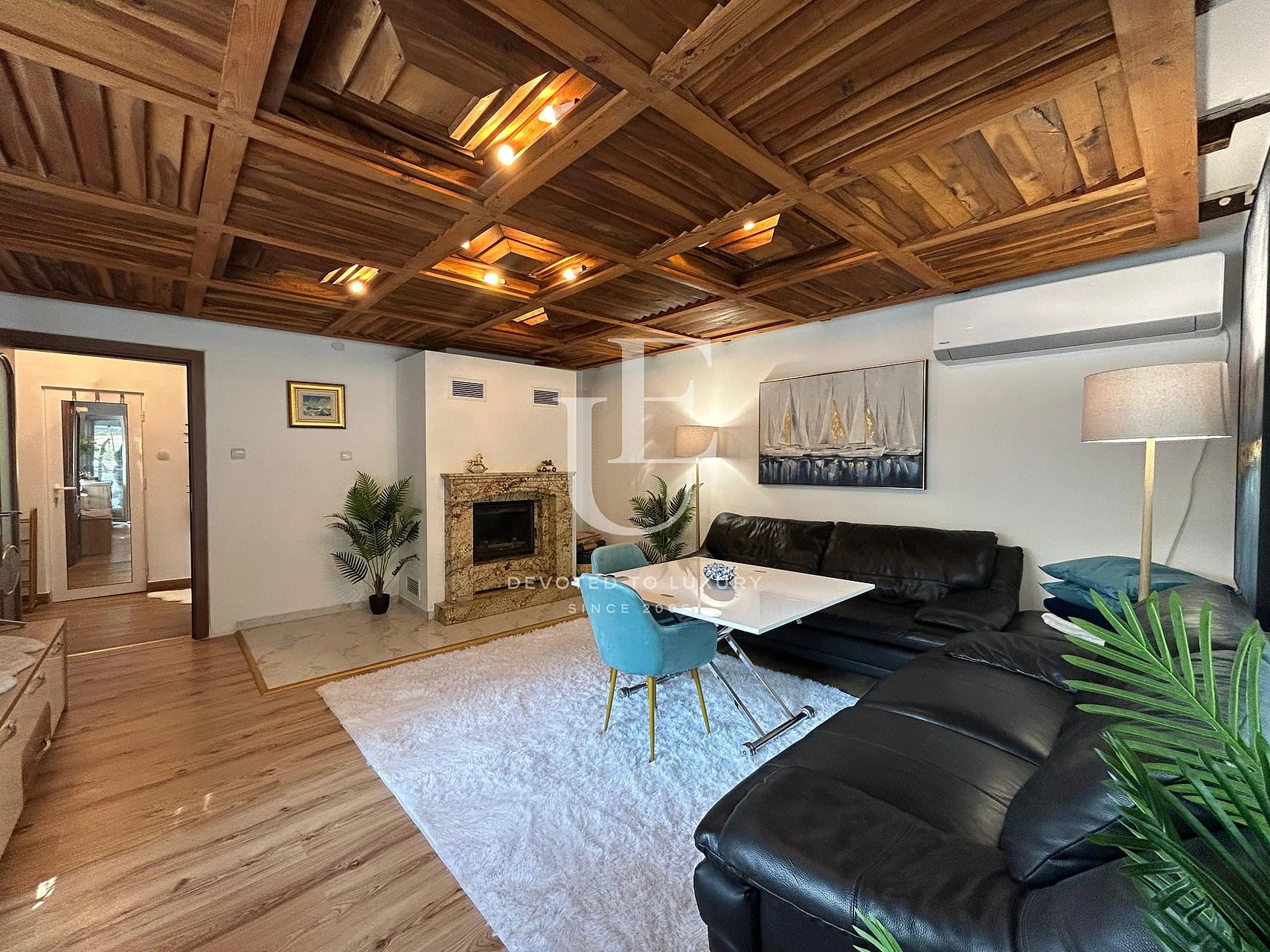 Fairy-tale home with almost 3000 sq.m plot next to a forest
