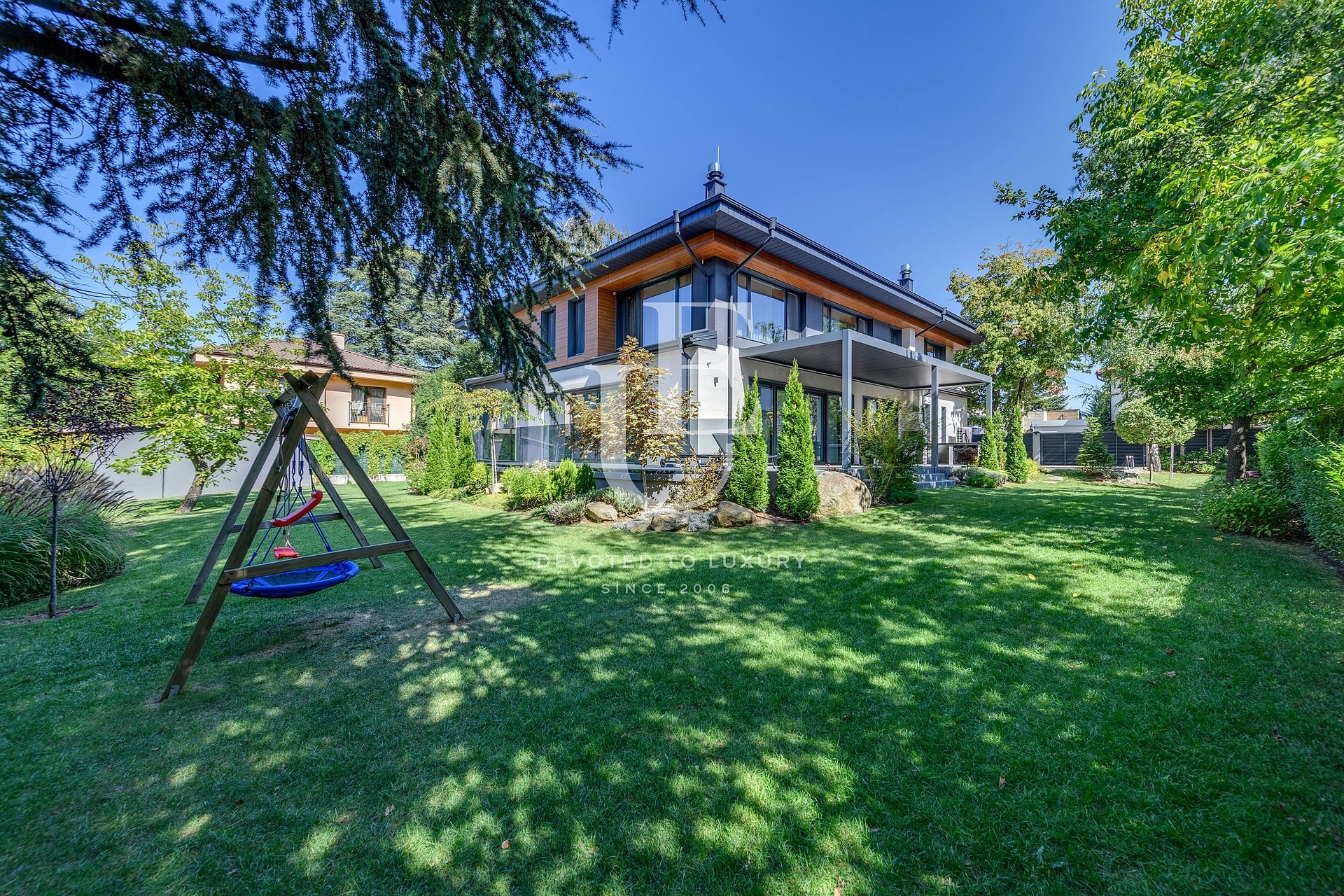 New, modern house for rent in a prime location in the Dragalevtsi Qt.