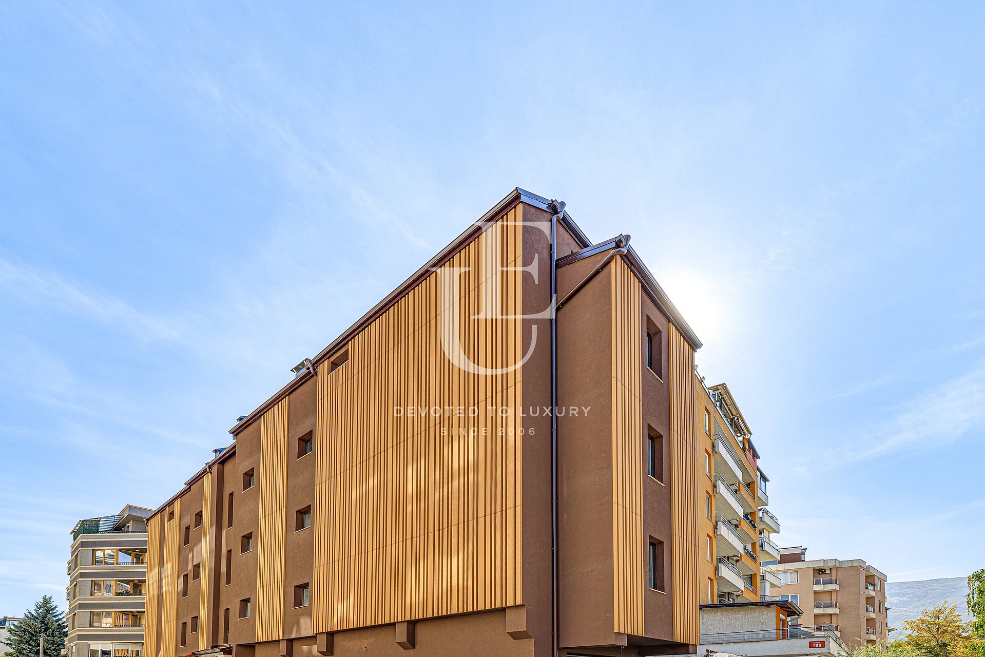 One-Bedroom Apartment for Sale in a New Boutique Building near South Park