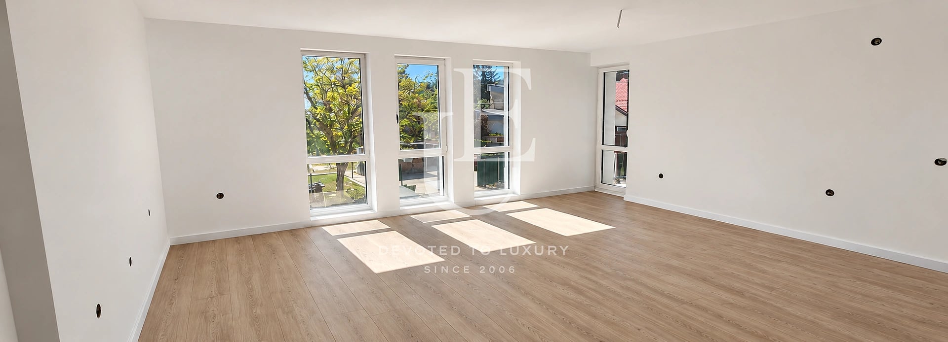 Sunny two-bedroom apartment for sale near Garitage Park