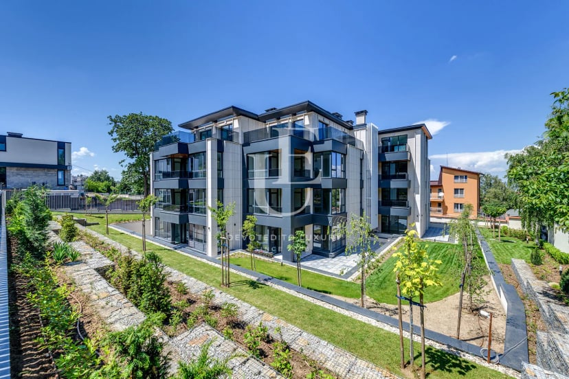 Ixora Luxury Residence
